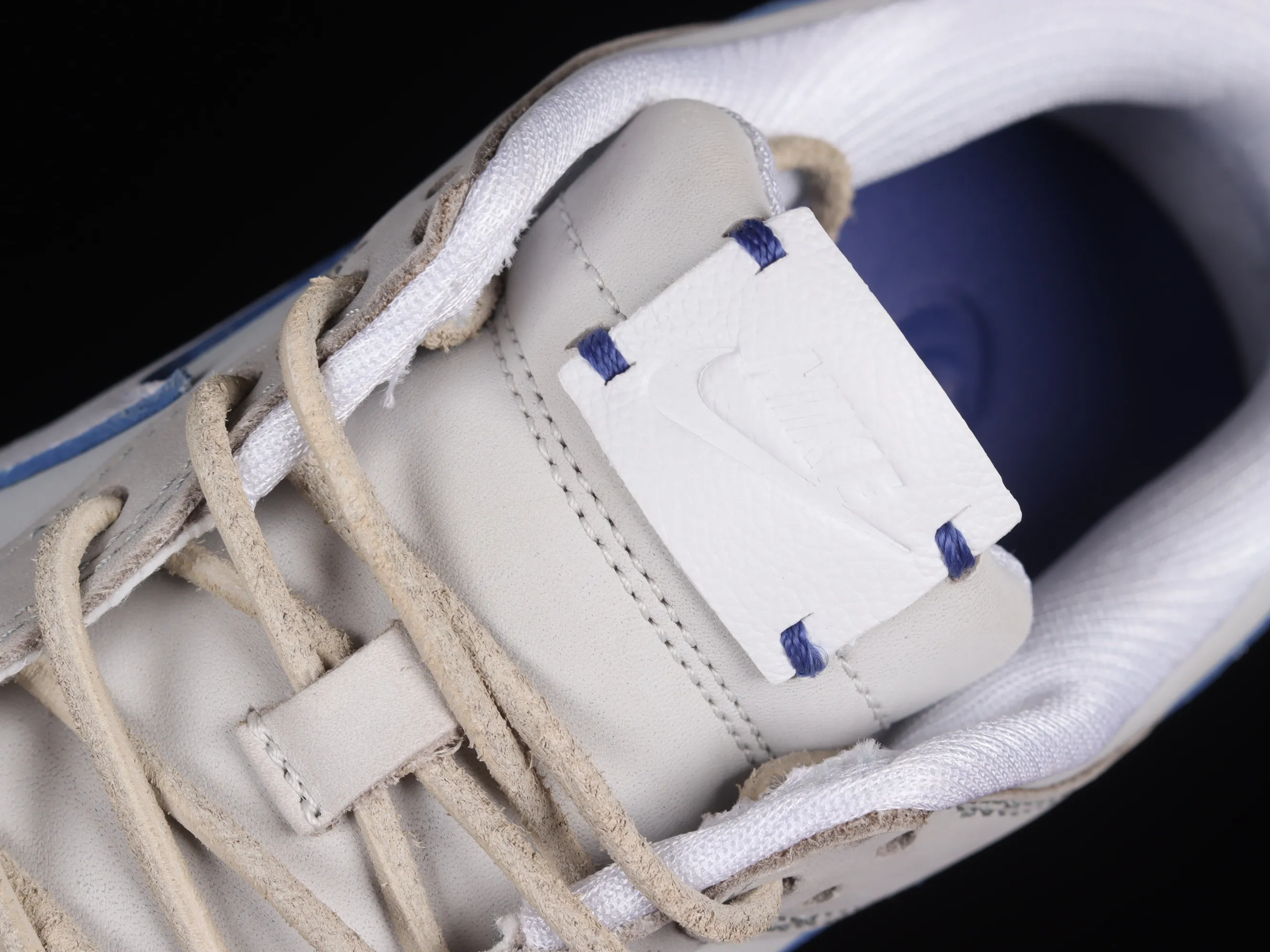 All categories Nk SB Dunk Series Nk SB Dunk Low low-top sneakers Nk SB Dunk Low "Grey Leather" Moon Gray SB low-top sports and leisure sneakers DX3722-001